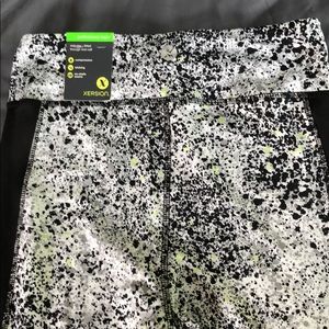 NWT Capri Leggings